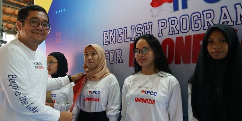 IPCC dan Ruang Guru Beri Beasiswa Pendidikan untuk 100 Siswa SMA di Indonesia